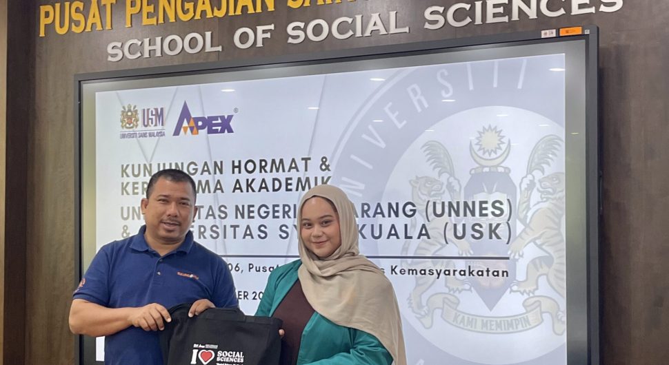 foto bersama dekan social sciences USM